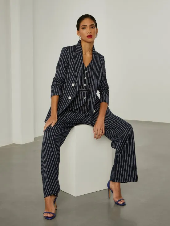 Double-breasted blazer with stripes pattern