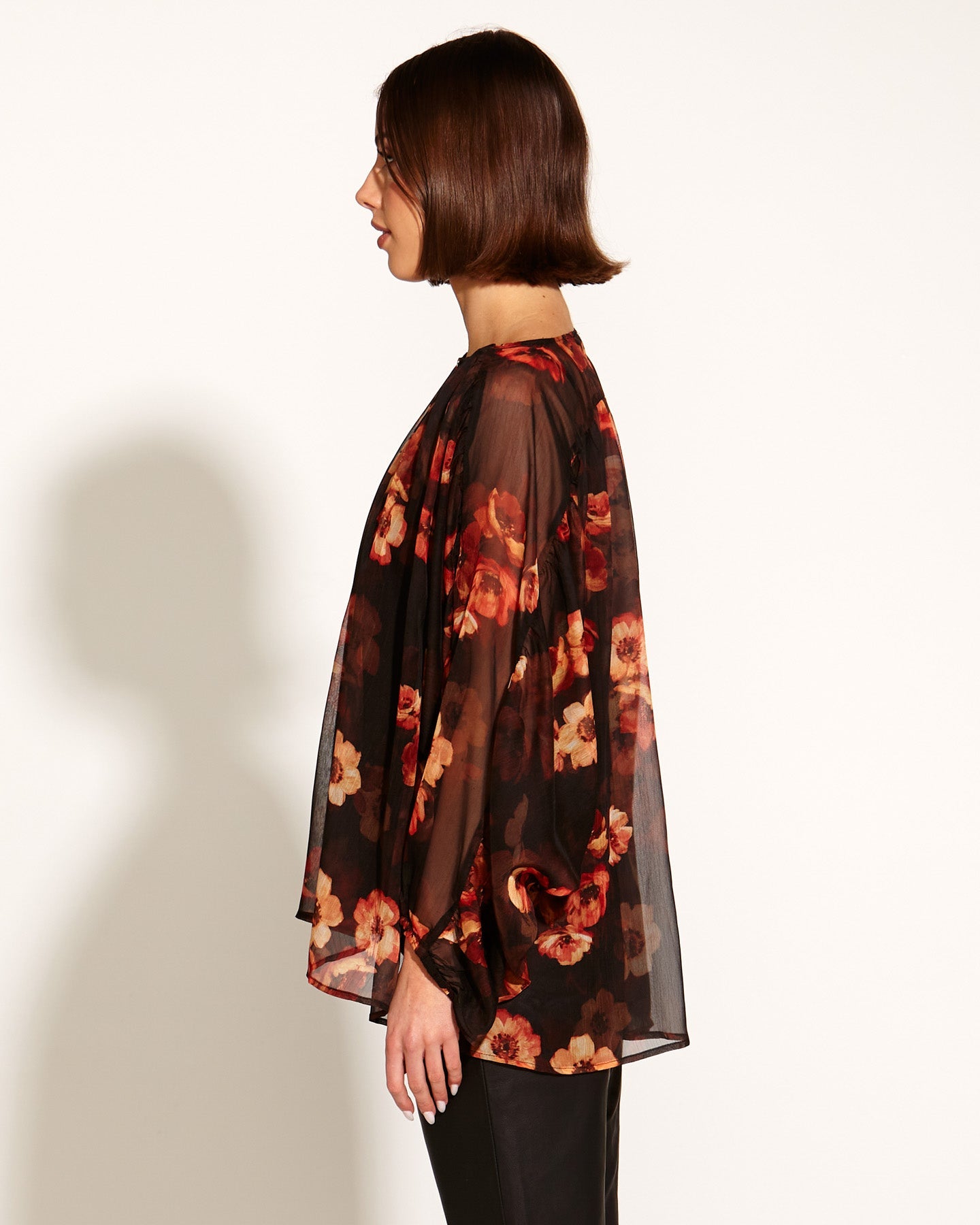 Fate + Becker Bloom Batwing Sheer Kimono Sleeve Shirt - Rose Dust Floral