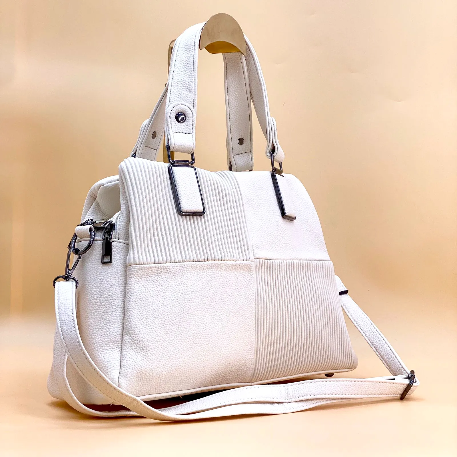 NEW 2024 ,  WOMEN HANDBAGS B535