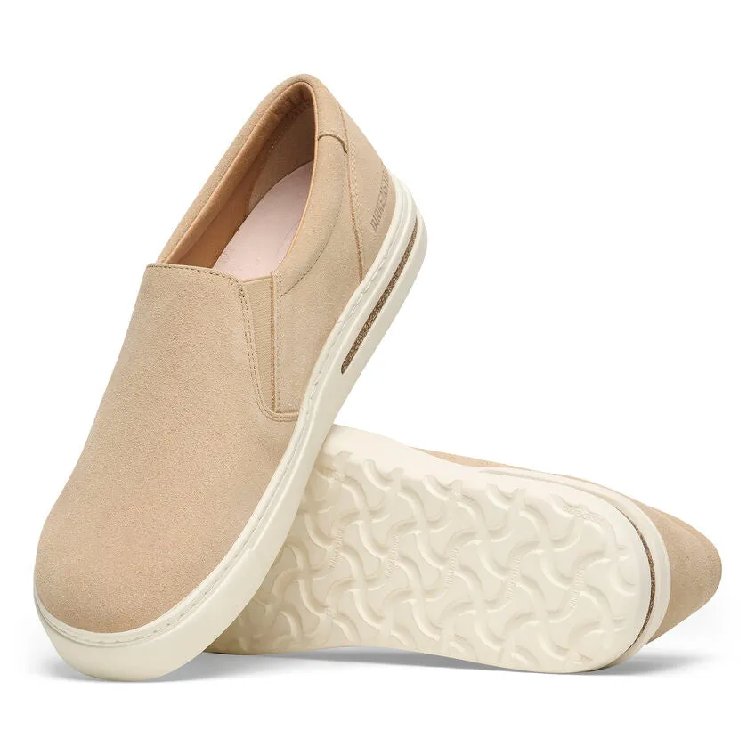 Oswego : Sandcastle Suede