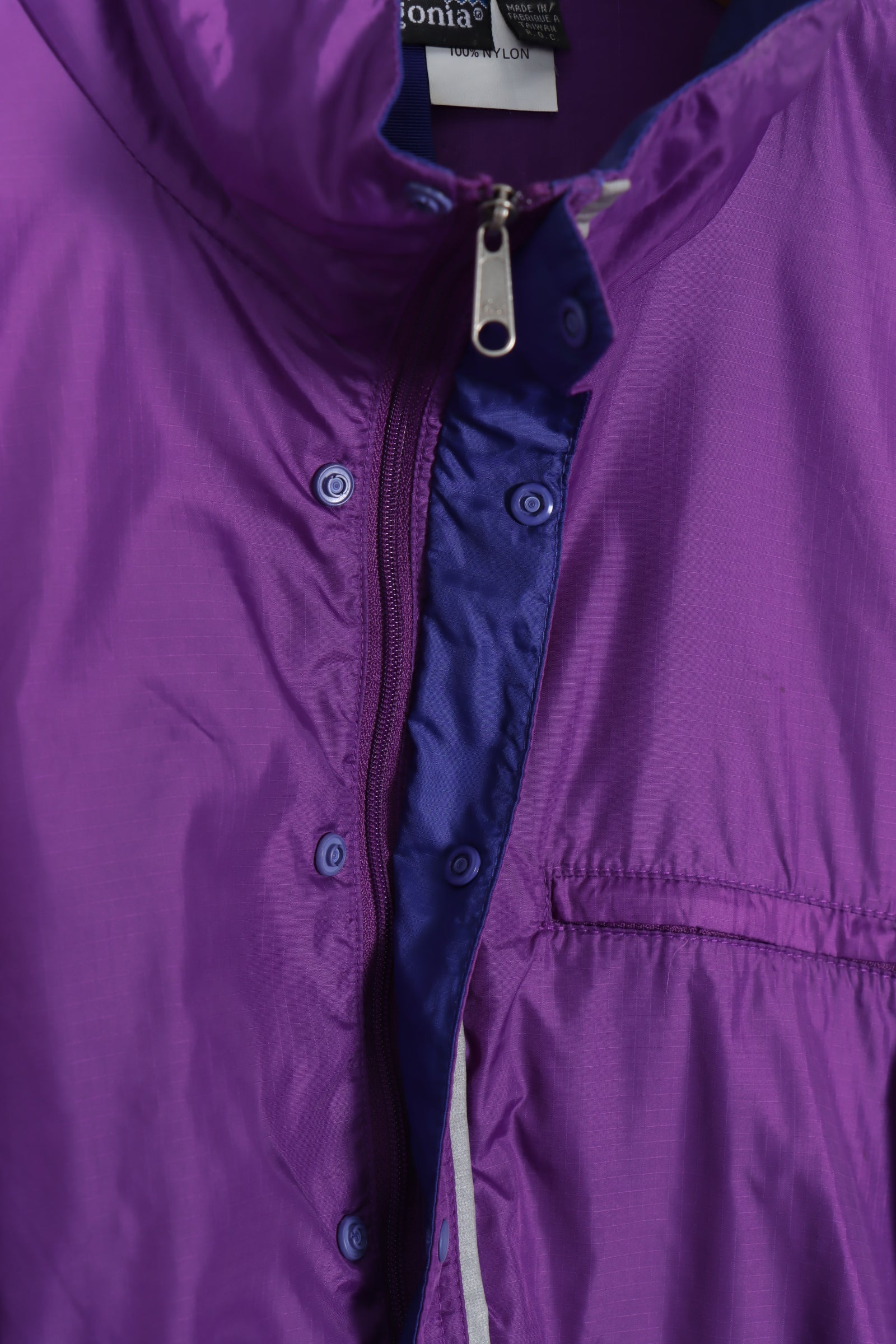 PATAGONIA Thin Purple 1/4 Button Zip Spray Jacket (XL)