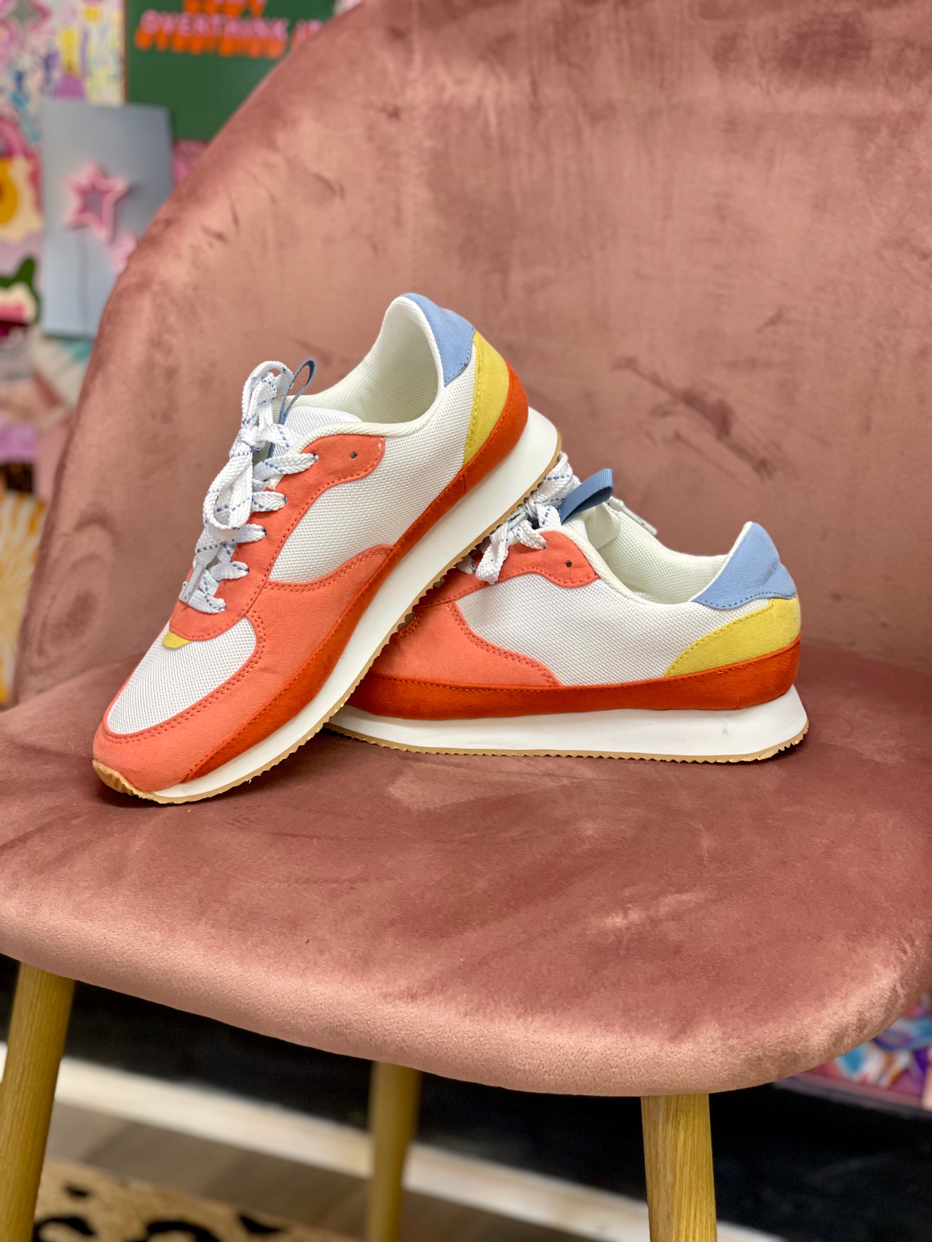 Very G Runner Shoes - Coral